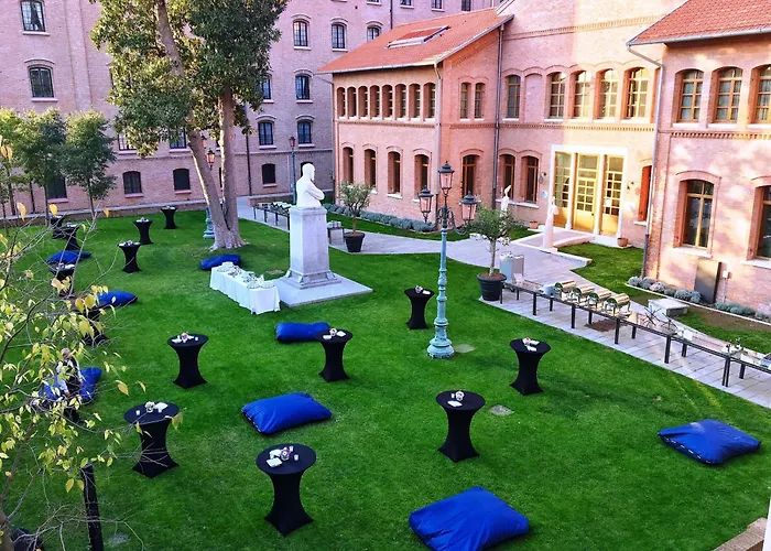 Best Venice Hotels with Pools