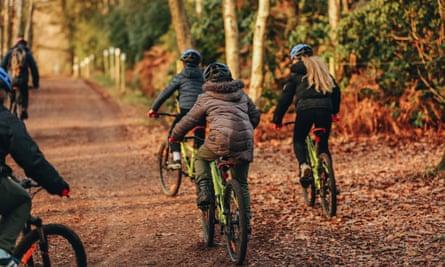 Avon Tyrell Camping & Cycling holidays in the New Forest Cycling 2