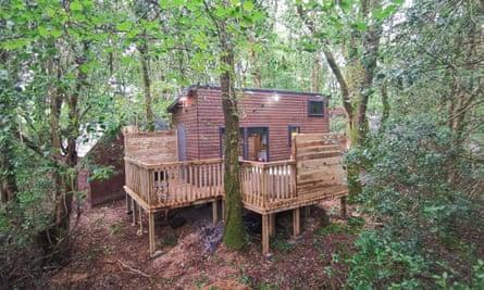 Kaowood Pod & cabin accommodation Carmarthen